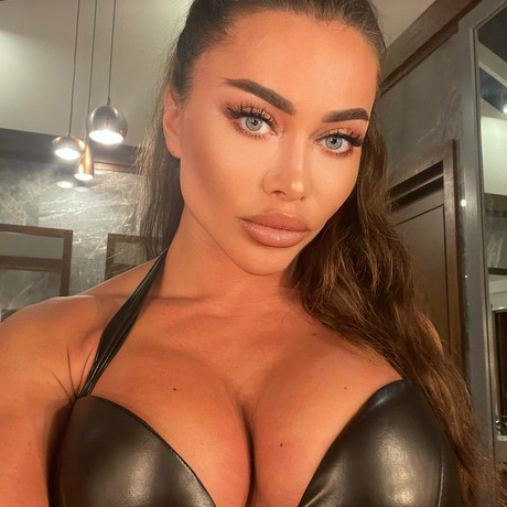 Butty Beauty – Free OnlyFans Account with XXX Content Butty Beauty – Free OnlyFans Account with XXX Content